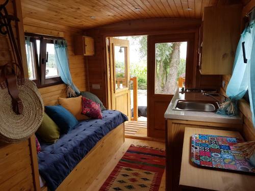 Bed & Breakfast La Roulotte Du Haut Pinleu