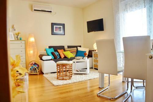 Apartment Vacation In Zadar - Mirna
