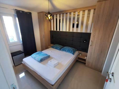 Hostal Elizabeta Deluxe Rooms