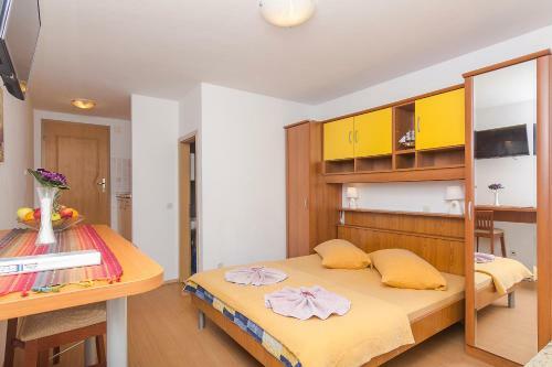 Apartments Zina