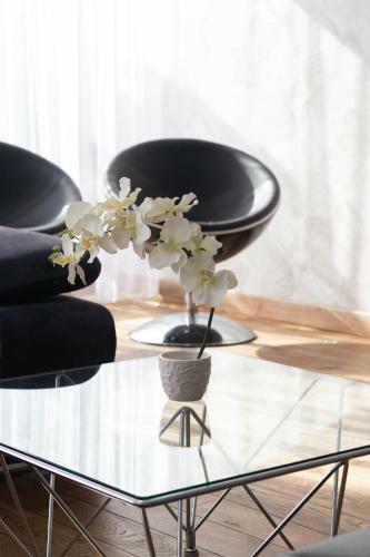 Gentle Brezze Apartment, By Cohost