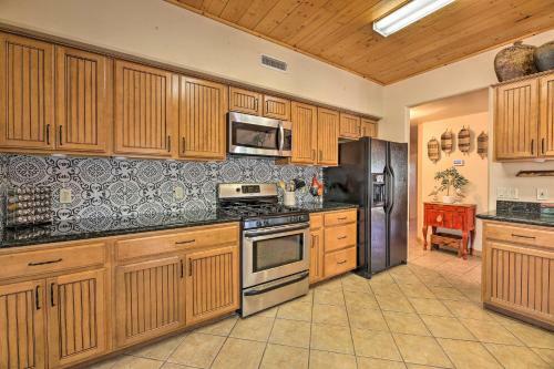 Show Low Escape Less Than 2 Mi To Hikes, Shops And More