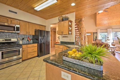 Show Low Escape Less Than 2 Mi To Hikes, Shops And More
