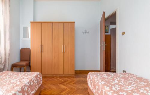 Nice Home In Fazana With 3 Bedrooms