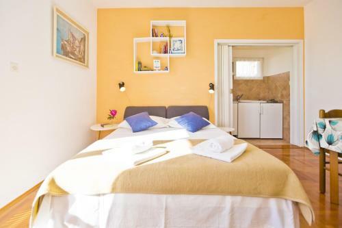 Apartamentos Close To Center, Quiet, With Parking