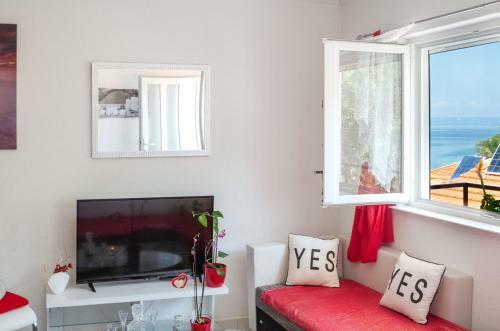 Holiday House Kata-babina