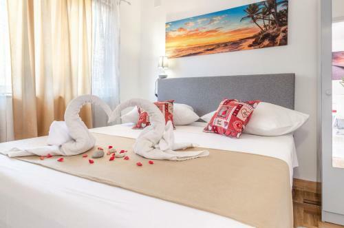 Holiday House Kata-babina