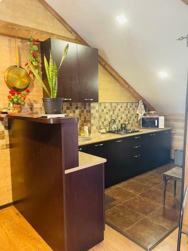Beautiful Apartment On Atoneli