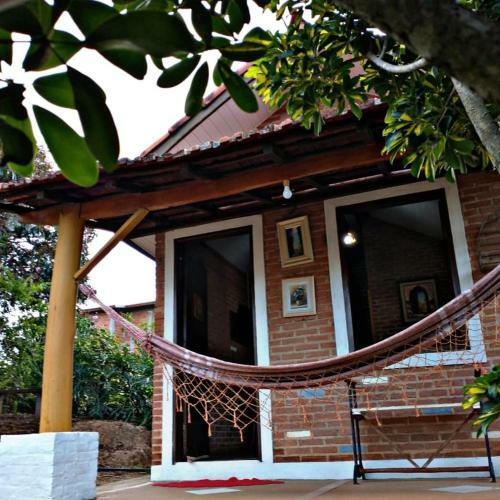 Pousada E Camping P� Na Trilha