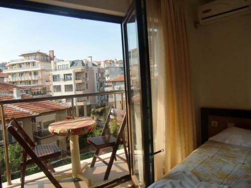 Hostal Guest House La Rose