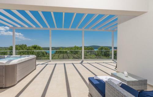 Villa Luna Holiday Home