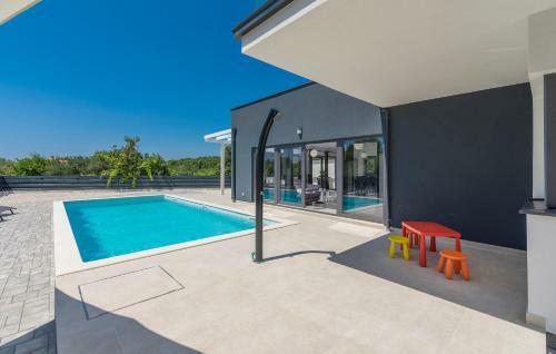 Villa Luna Holiday Home