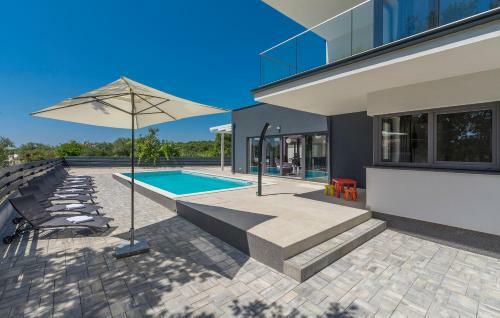 Villa Luna Holiday Home
