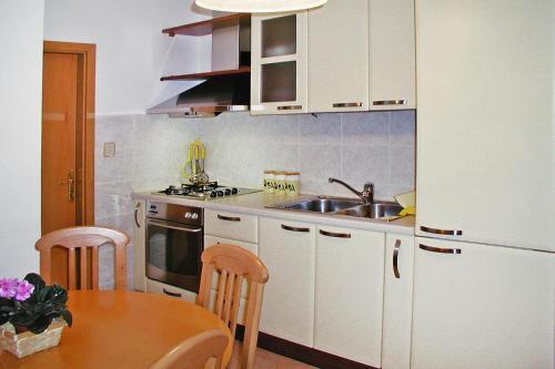 Apartments Villa Nada Podgora - Cdm05024-cya