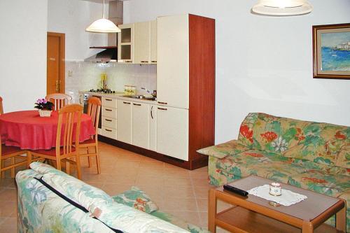 Apartments Villa Nada Podgora - Cdm05024-cya