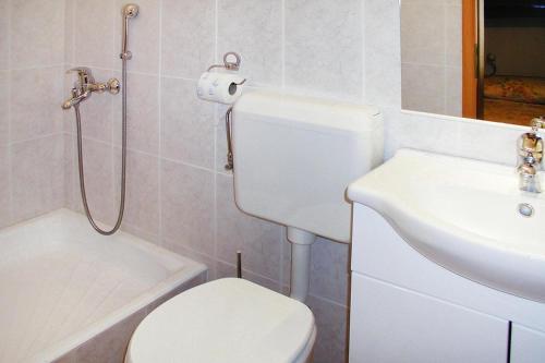 Apartments Villa Nada Podgora - Cdm05024-dyb