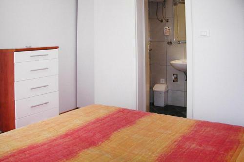 Apartments Villa Nada Podgora - Cdm05024-dyc