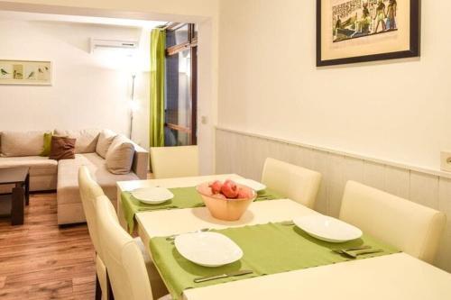 Apartments Villa Vesna Podgora - Cdm05026-dyd