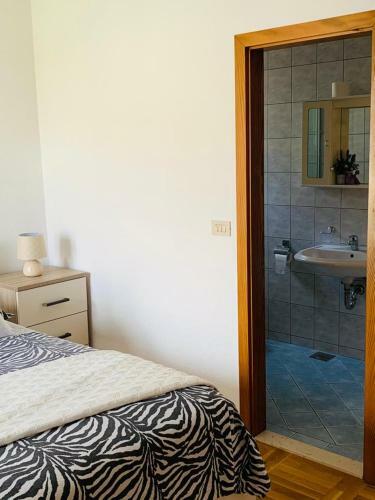 Hostal Apartment And Room Marin Makarska