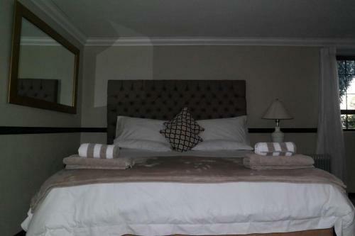 Apartamento Self Catering Room With Private Entrance In