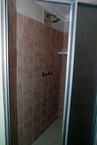 Apartamento Self Catering Room With Private Entrance In