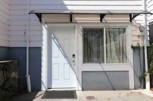 Victoria Gorge Waterway Vacation Home