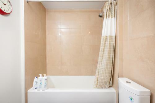 Apartamento Historic Unobstructed Views In Downtown Core