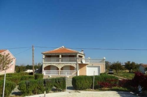 Ferienhaus Laura Mit Pool F�r 10 Leute