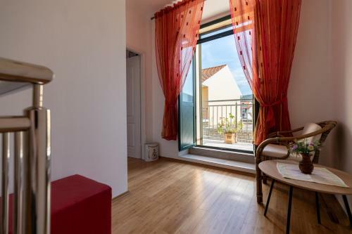 Hostal Marica Guesthouse