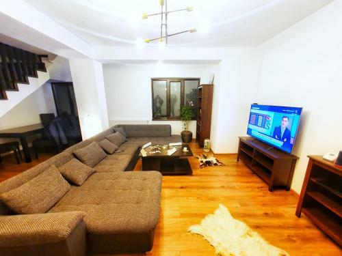Hostal Holiday Home Esku