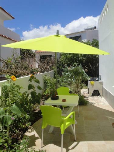 Hostal Lemon Tree Relaxing Guesthouse
