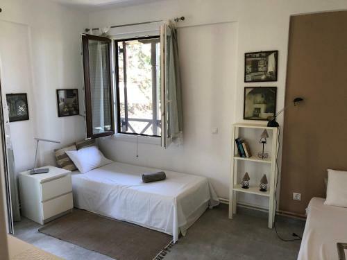 Sofia's Pearl Beachfront Maisonette