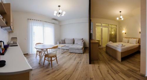 Status Luxury Apartments And Penthouse