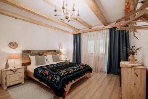 Hostal Casa De Sub Munte