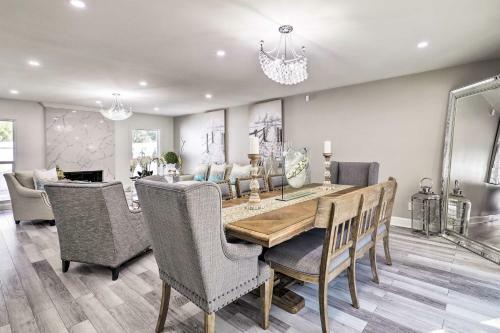 Pet-friendly Tampa Oasis About 15 Mi From Downtown!