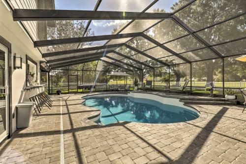 Pet-friendly Tampa Oasis About 15 Mi From Downtown!