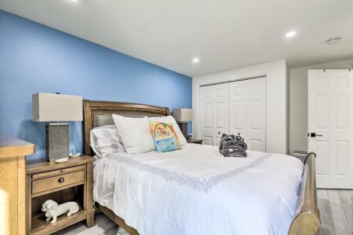 Pet-friendly Tampa Oasis About 15 Mi From Downtown!