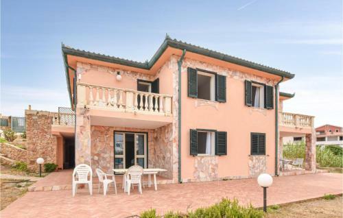Stunning Apartment In La Ciaccia With 2 Bedrooms