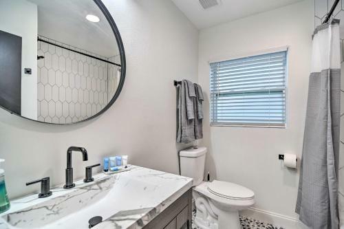 Sleek Redington Beach Retreat With Lanai, Grill