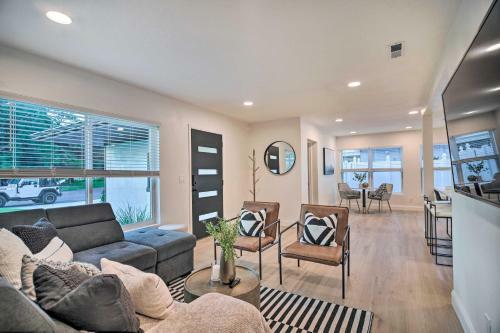 Sleek Redington Beach Retreat With Lanai, Grill