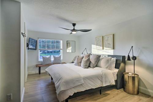 Sleek Redington Beach Retreat With Lanai, Grill