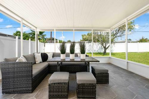 Sleek Redington Beach Retreat With Lanai, Grill