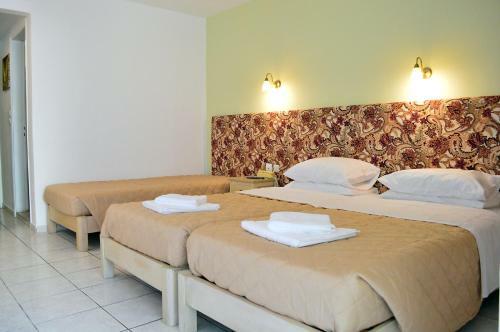 Alexandros Hotel