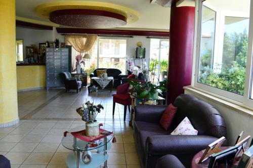 Alexandros Hotel