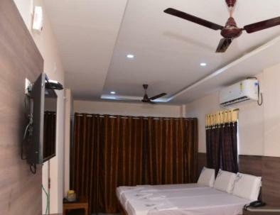 Hotel Pickurstay@v Grand Inn
