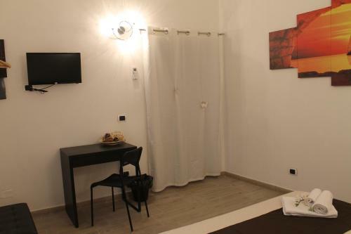 Hostal Crifea Rooms