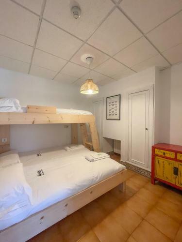 Arena Surf Hotel