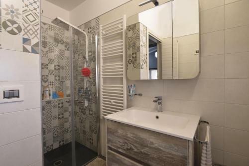 Holiday Home Solarino - Isi02101h-f
