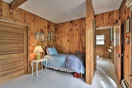 Waterfront Skaneateles Lake Home With Beach!