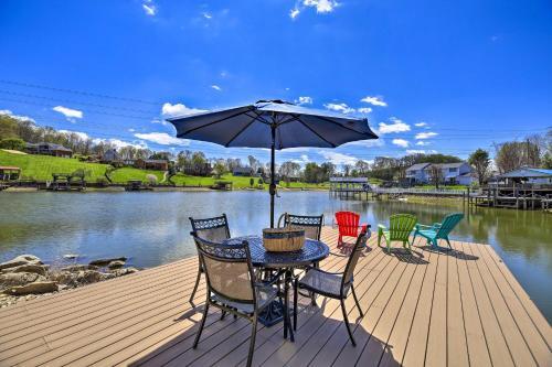 Lake House Haven Fire Pit, Boat Dock And More!